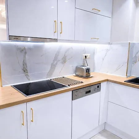 Kookaburra Luxury 5mn To Sea 2bd 4pl 1ba