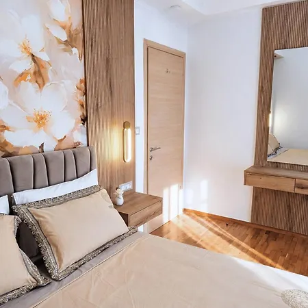 Holiday home Kookaburra Luxury 5mn To Sea 2bd 4pl 1ba *